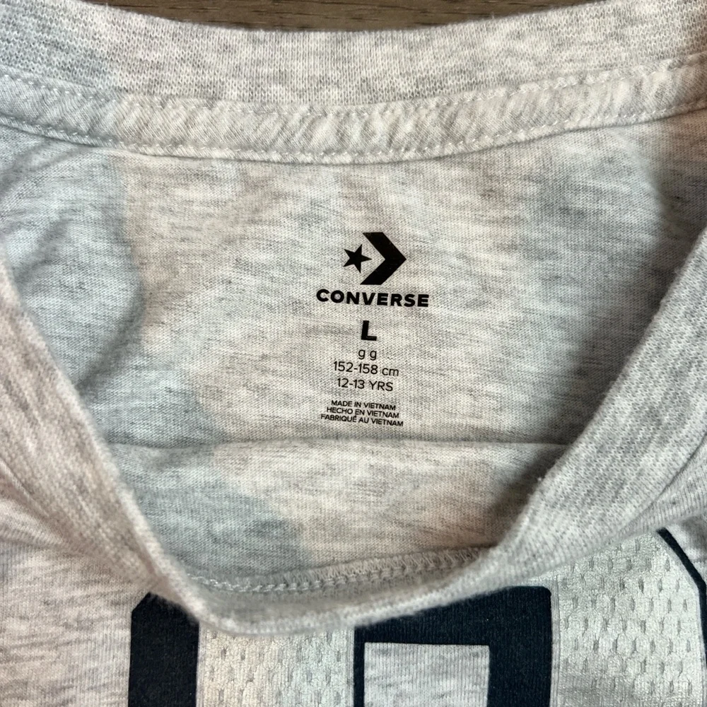 Converse Girl's Light Gray Short‎ Sleeve Tee with Logo Size Large